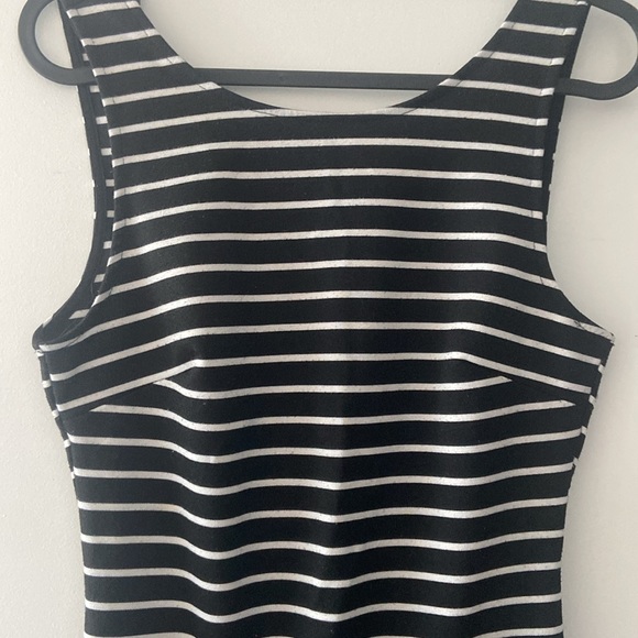 Cute striped bodycon dress - Picture 5 of 5